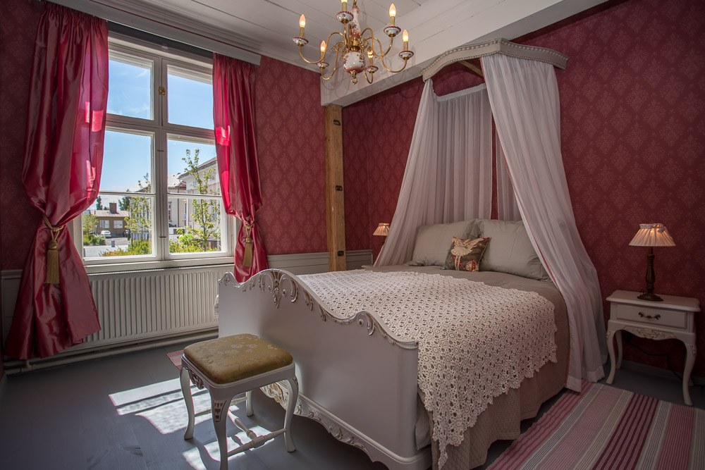 Maiden Sofia's roon in Tradehouse of Lang
