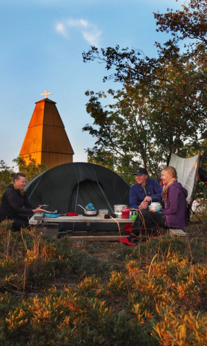 A group of friends on a picnic in autumnal Tasku Island